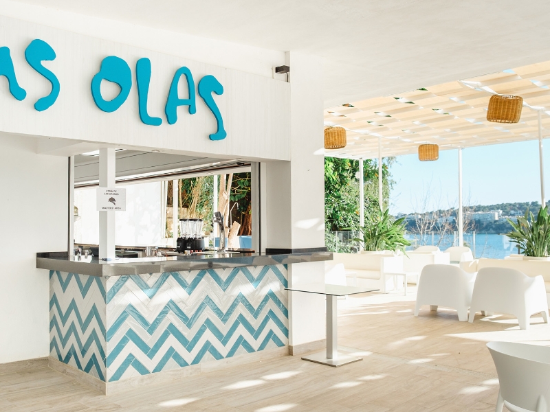 Restaurant Pool