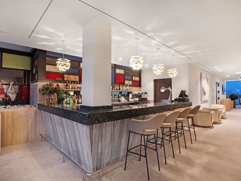 Lounge Bar Cafeteria Bluemoon