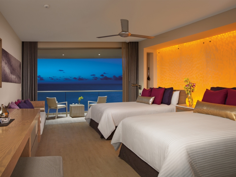 Xcelerate Junior Suite Ocean Front