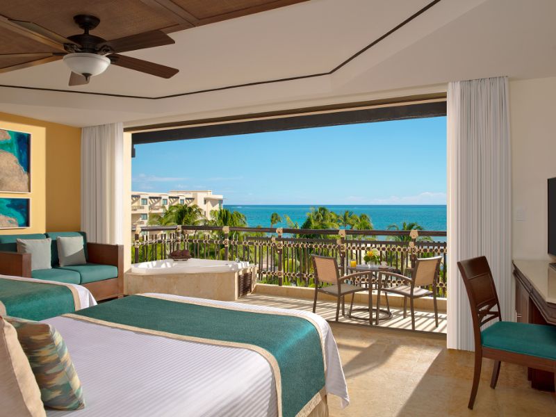 Preferred Club Ocean Pool Front View