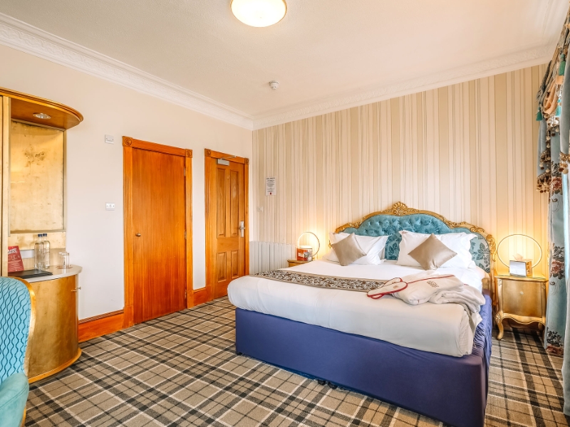 Double Suite