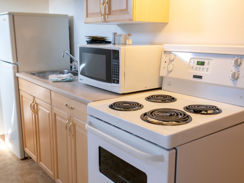 Standard Room 1Queen 1Twin Kitchen