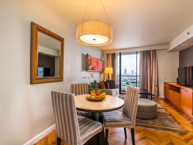 Deluxe One Bedroom Suite