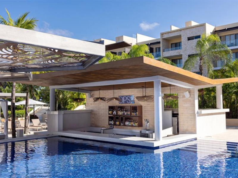 Pool Bar