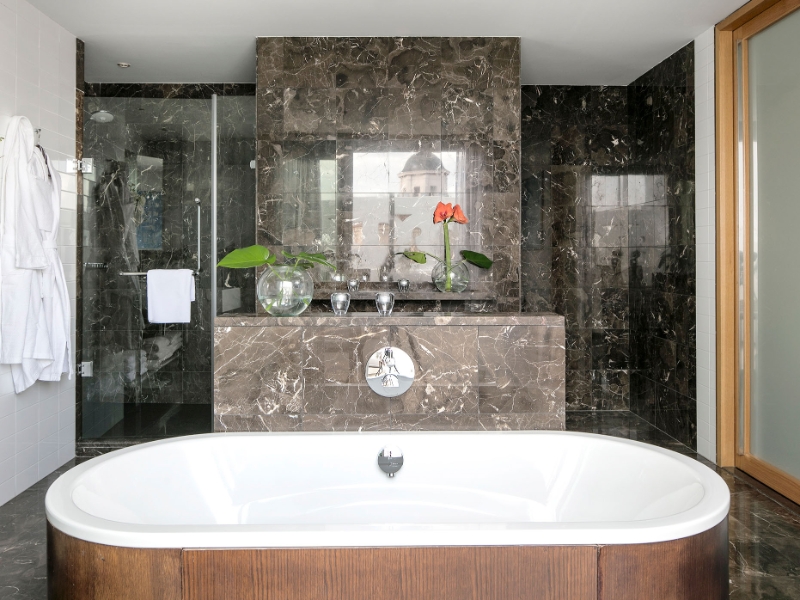 Ultimate ME Bathroom