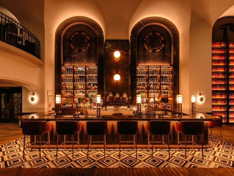 Bar