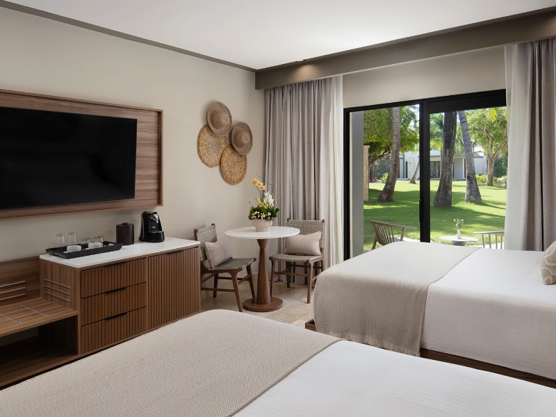 Deluxe Gardenview Double Queen