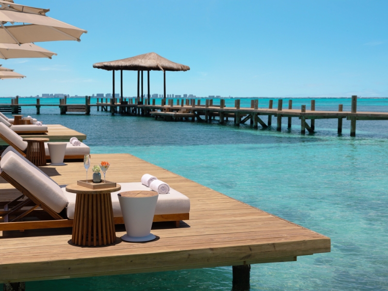 Lounge Deck