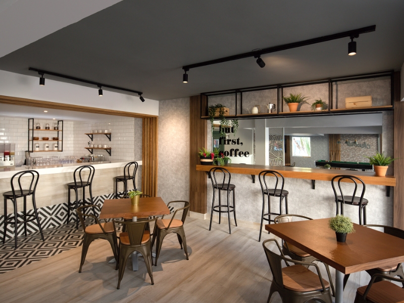 Coffee Shop