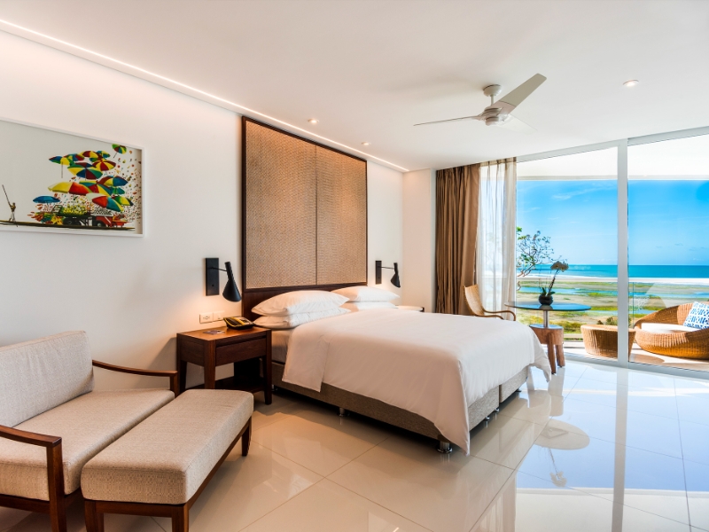 Preferred Club Master Suite Ocean Front