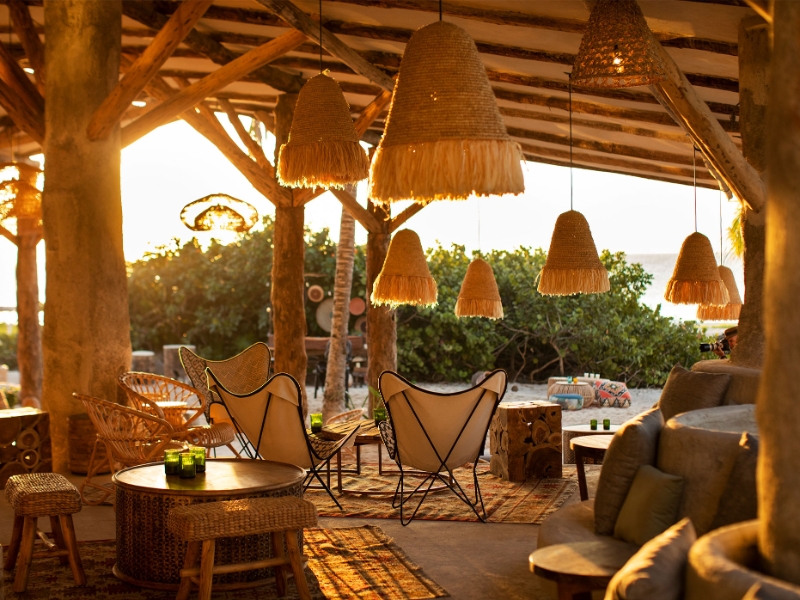Beach Front Lounge