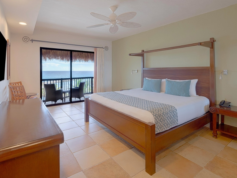 Premium Ocean Front Room