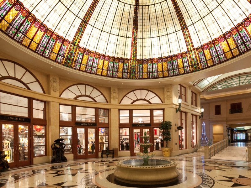Shopping Promenade