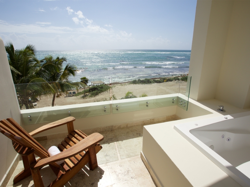 Room Balcony Jacuzzi