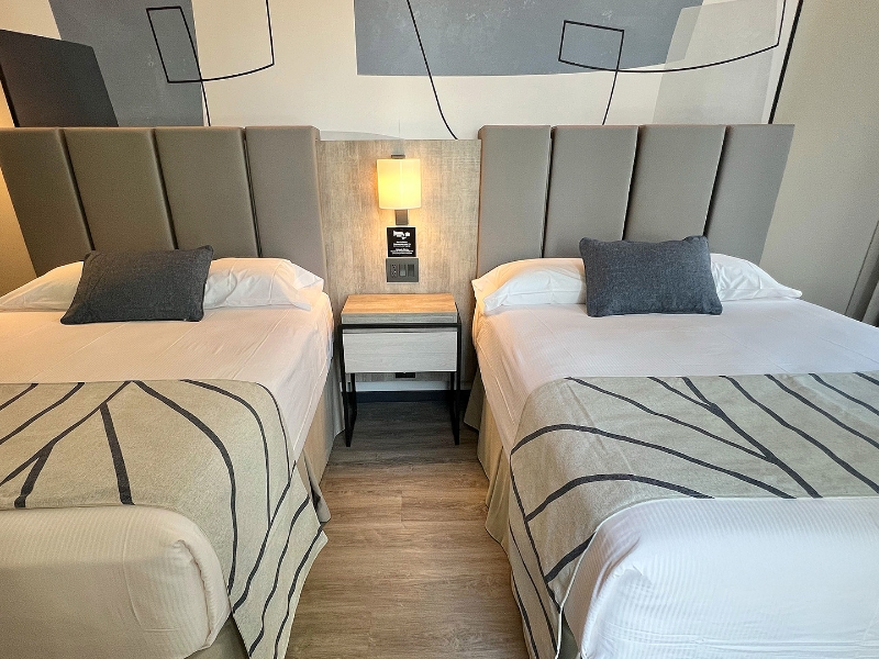 Deluxe two queen beds