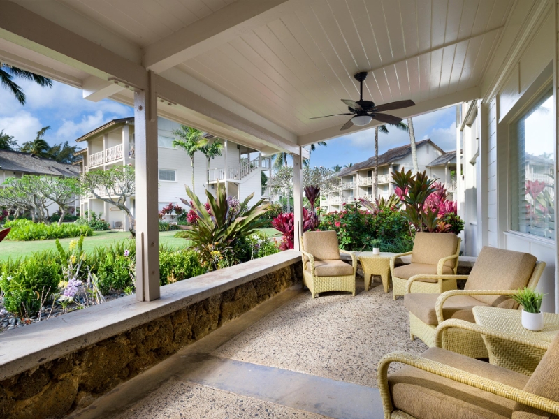 Lobby Patio