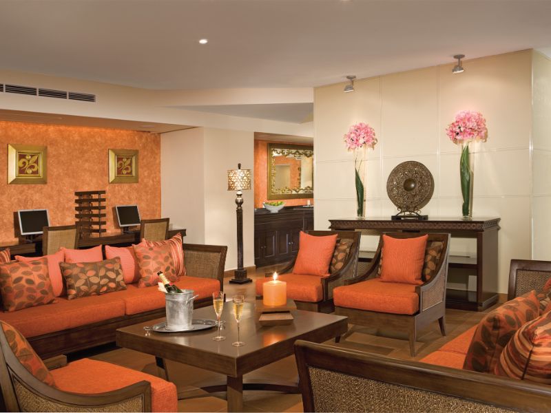 Preferred Club Lounge
