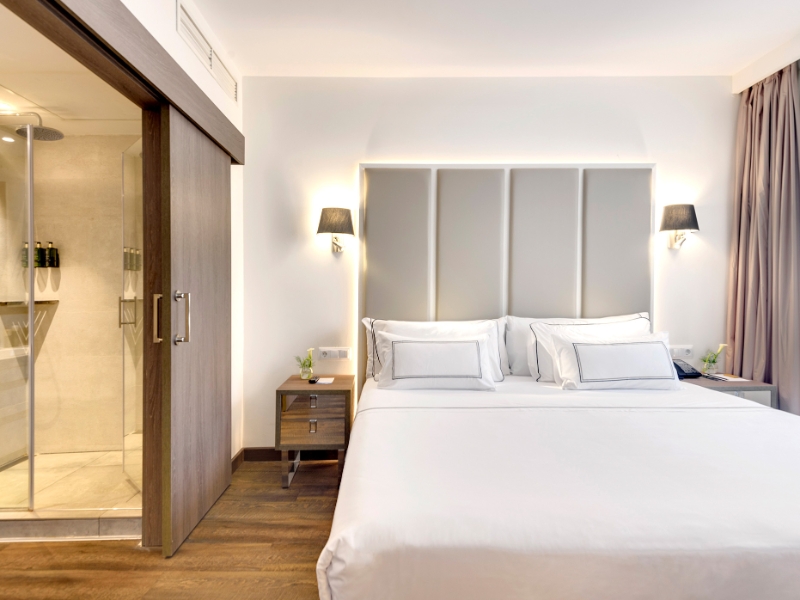 Grand Premium The Level