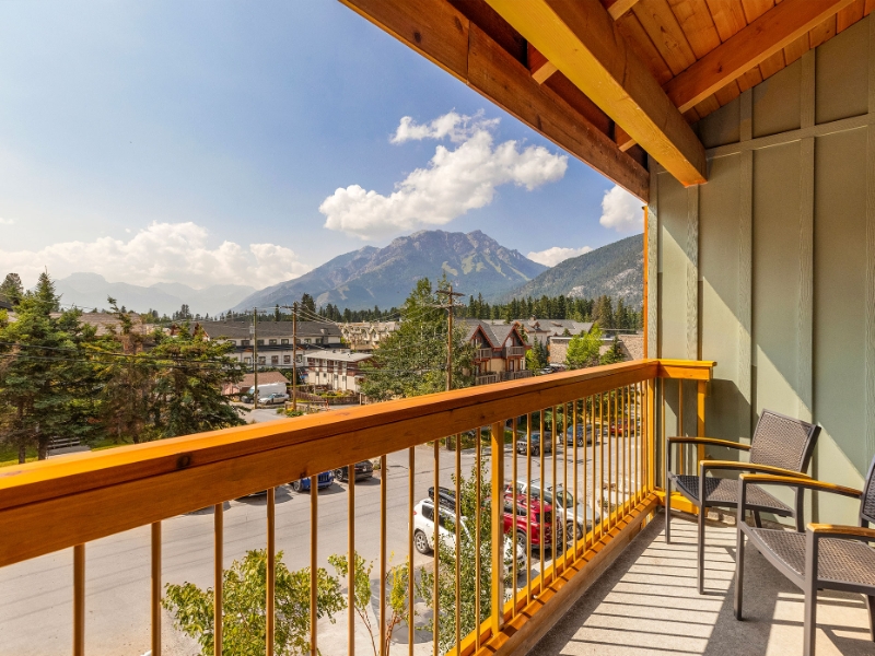 Superior Room King Mountain View