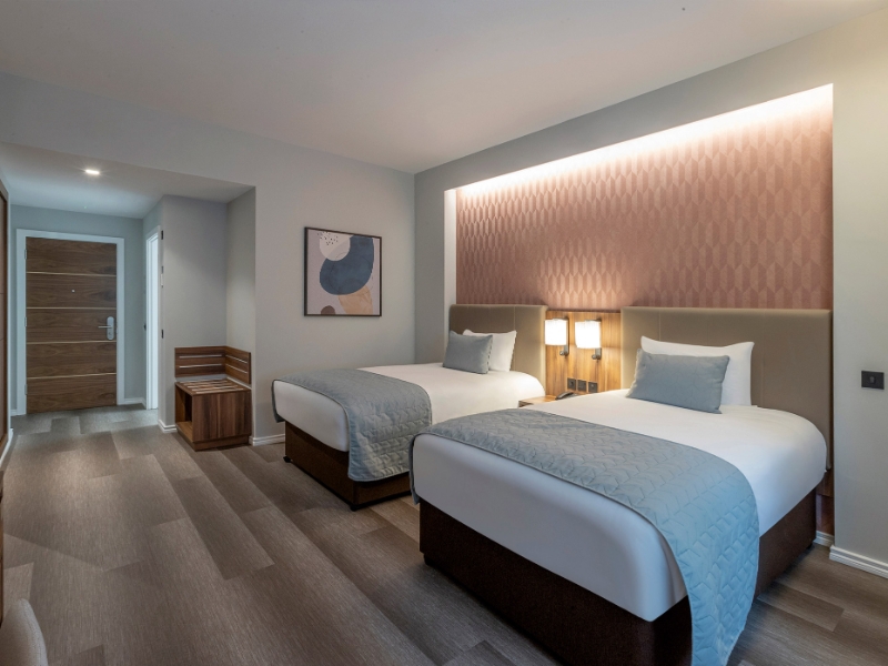 Deluxe Superior Twin