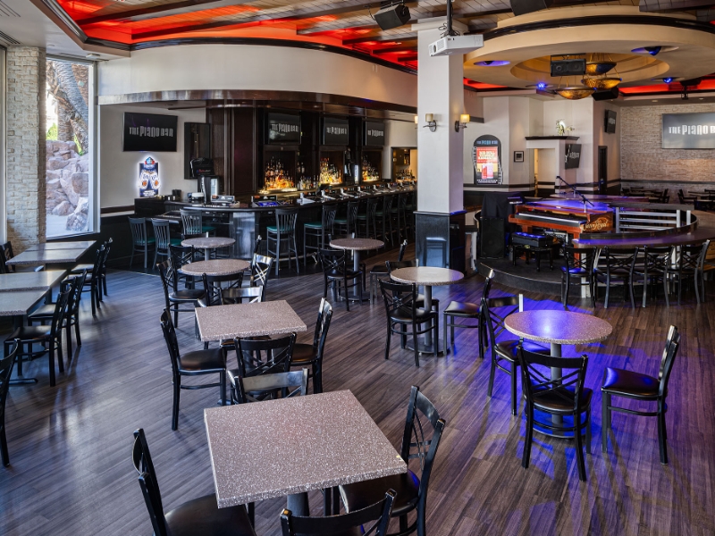 Piano Bar
