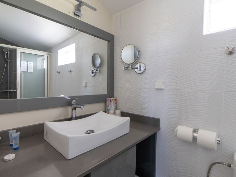 Duplex bathroom