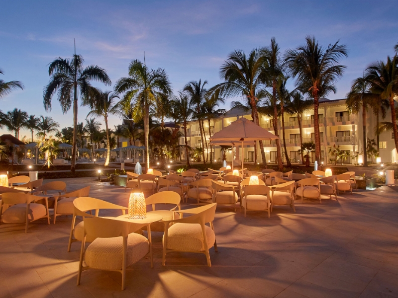 Lobby Terrace