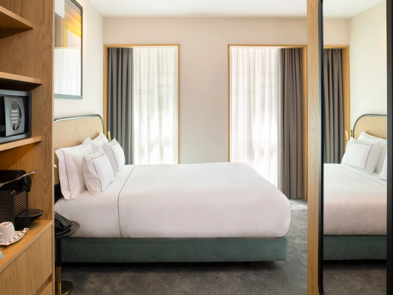 Standard Room Queen Bed