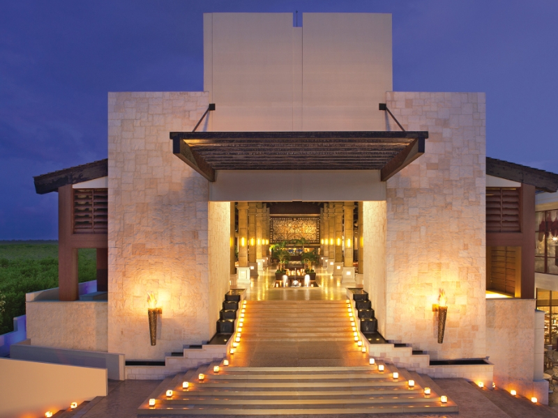 Entrance to Dreams Riviera Cancun