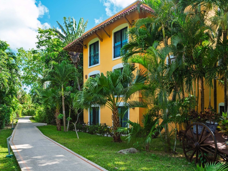 Villa Exterior Deluxe and Deluxe Concierge Rooms