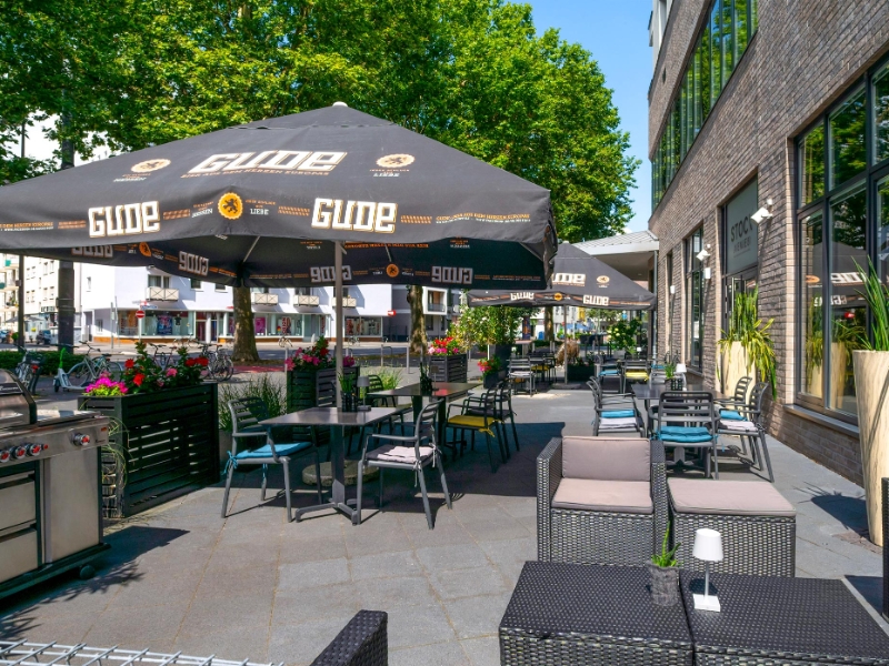 Stock Avenue 81 Terrace