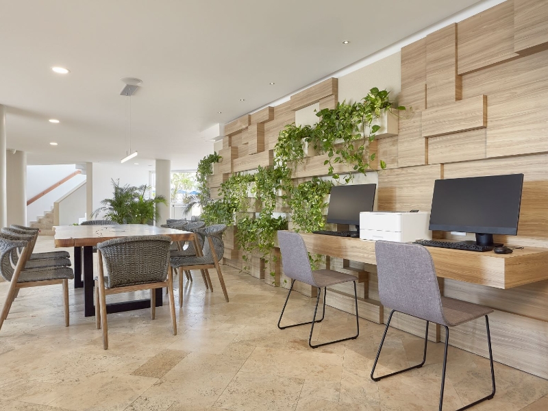 Business Center