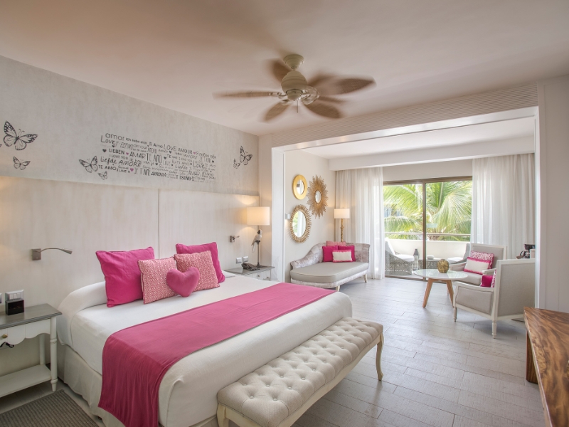 Privileged Romance Room