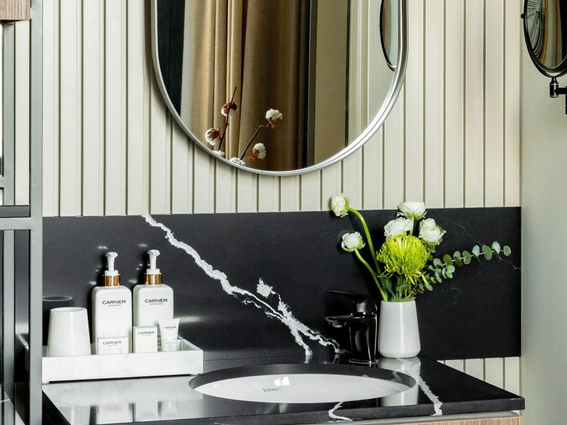 Superior single room connected triple rooms bathroom