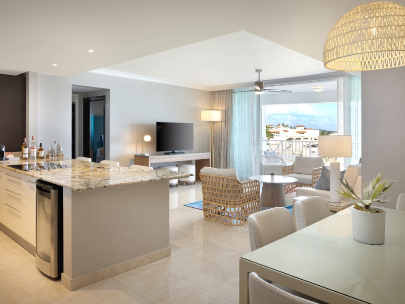 Luxury Conceirge Bay View Lounge