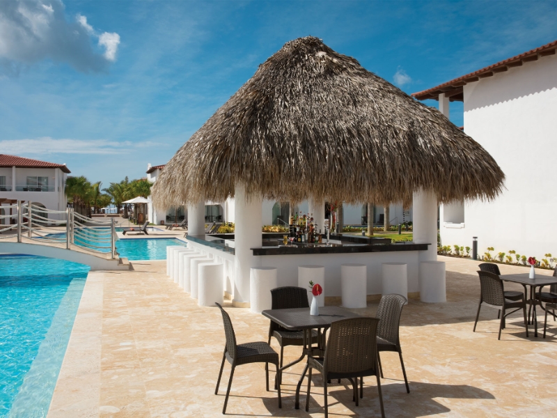 Barracuda Bar–Pool Bar