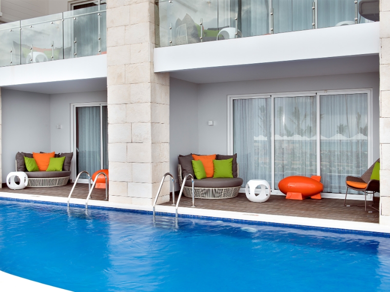 Swim up Flat Suites