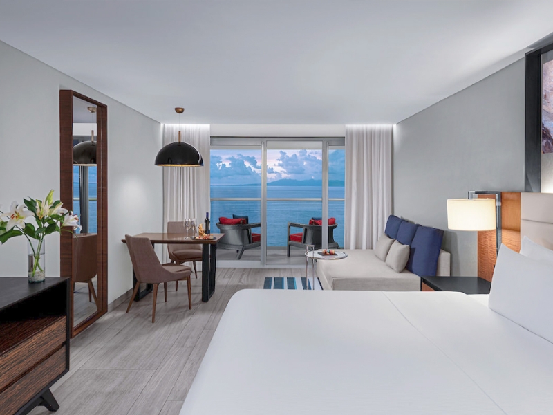 Premium Ocean Front Room King