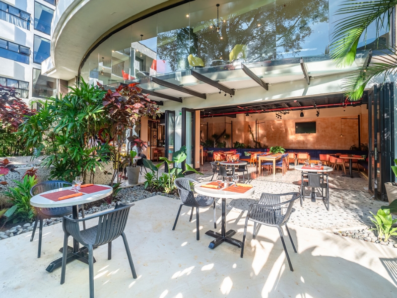Restaurant 02