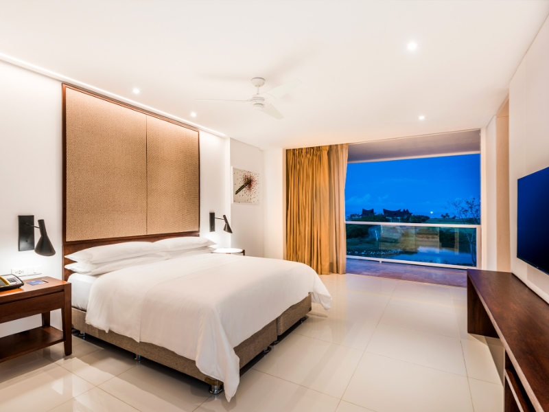 Junior Suite Partial Ocean View