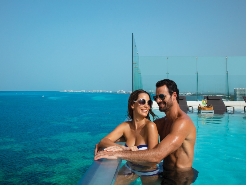 Preferred Club rooftop pool