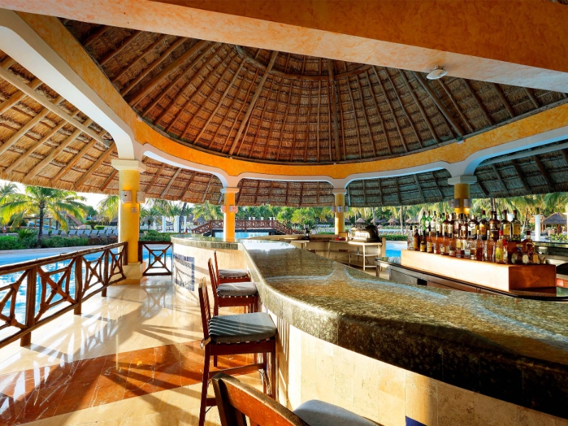 Gran Azul Bar