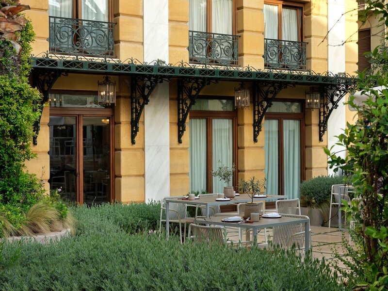 Outdoor Restaurant