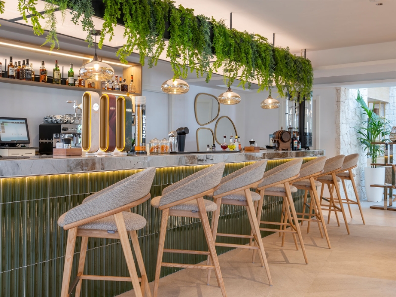 Lobby Bar