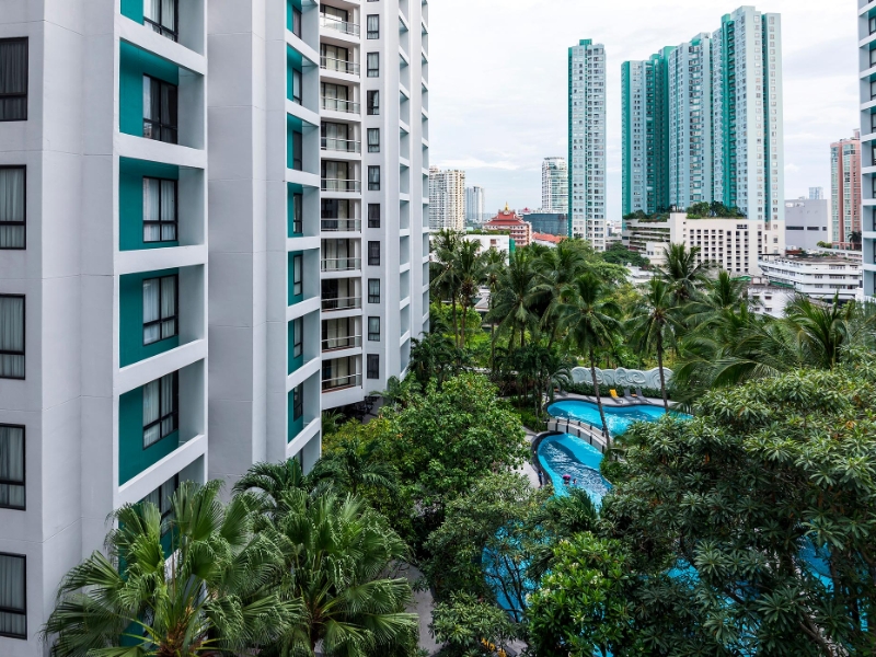 Deluxe One Bedroom Suite