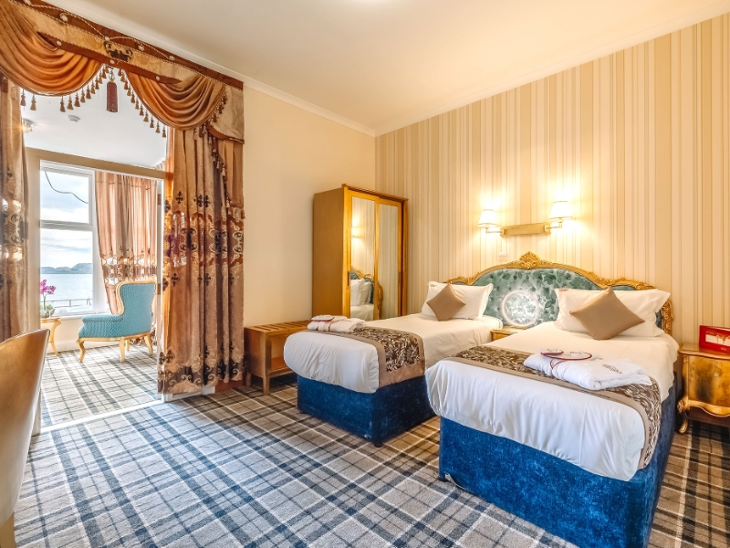 Twin Suite