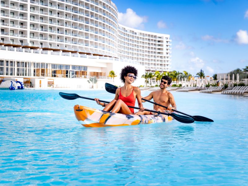 AVA Resort Cancun Couple Poo lKayak