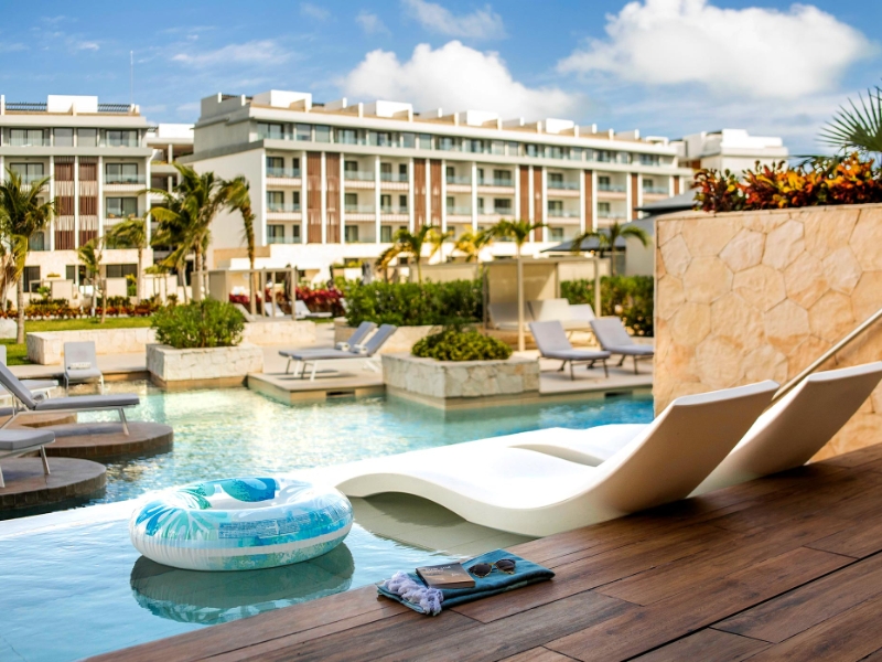 Swim Out Suite