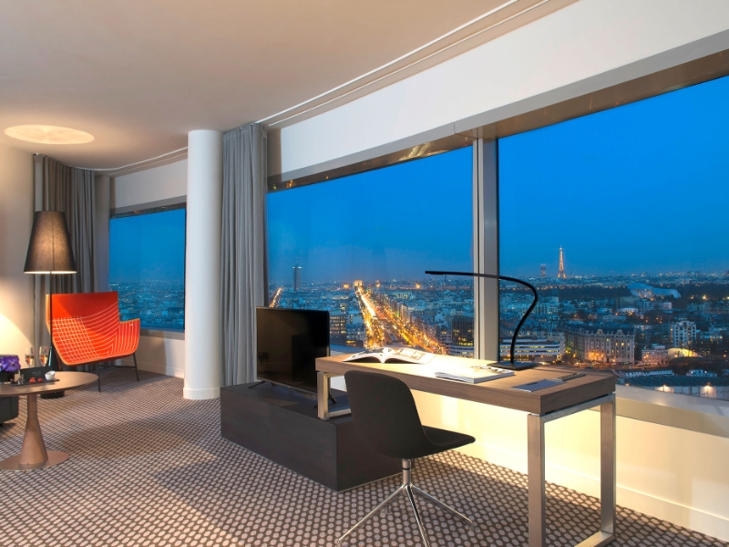 The Level Grand Suite with Tour Eiffel View