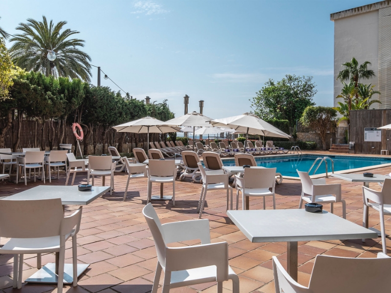 Outdoor Terrace Pool